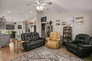 1860 Justice Cir, Gulf Breeze, FL 32563 - Photo 12