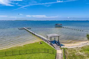 2005 Riviera Ln, Navarre, FL 32566 - Photo 2