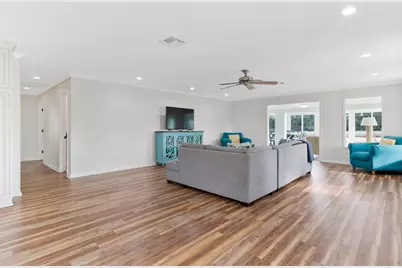 2750 Mercado Avenue, Pensacola, FL 32507 - Photo 20