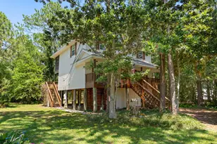 1026 Woodlore Cir, Gulf Breeze, FL 32563 - Photo 2