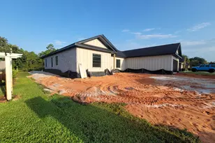 1793 Brooke Beach Dr, Navarre, FL 32566 - Photo 2