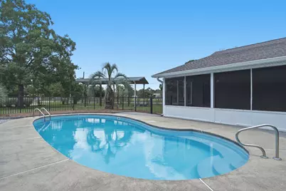 8632 Bristolwood Circle, Navarre, FL 32566 - Photo 4