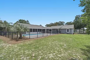 8632 Bristolwood Cir, Navarre, FL 32566 - Photo 72