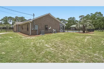 8632 Bristolwood Circle, Navarre, FL 32566 - Photo 74