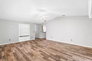 1644 Vecuna Cir, Panama City Beach, FL 32407 - Photo 4