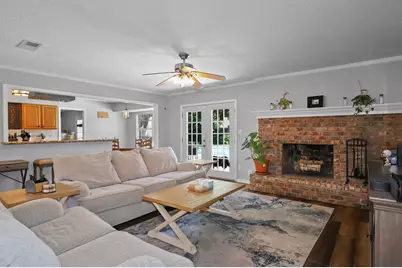 2810 Venetian, Gulf Breeze, FL 32563 - Photo 12