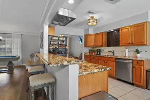 2810 Venetian, Gulf Breeze, FL 32563 - Photo 8