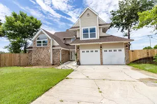 2003 Bob White Ct, Mary Esther, FL 32569 - Photo 2