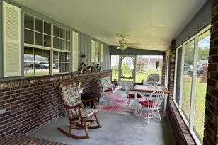 494 Aleta Ave, Mary Esther, FL 32569 - Photo 2