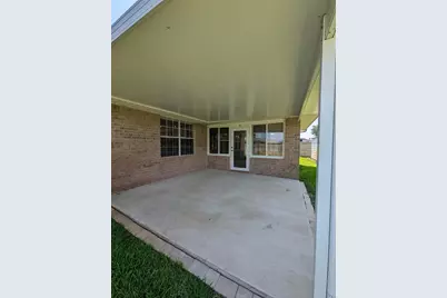 9903 Parker Lake Circle, Navarre, FL 32566 - Photo 32
