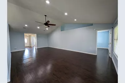 9903 Parker Lake Circle, Navarre, FL 32566 - Photo 6