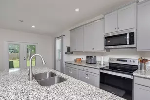 6203 Carson Dr, Milton, FL 32570 - Photo 20