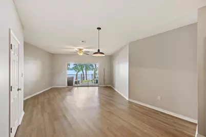 7202 Majestic Boulevard, Navarre, FL 32566 - Photo 16