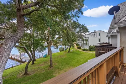7202 Majestic Boulevard, Navarre, FL 32566 - Photo 4
