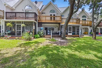 7202 Majestic Boulevard, Navarre, FL 32566 - Photo 2