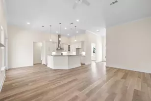5309 N Shore Rd, Pensacola, FL 32507 - Photo 16