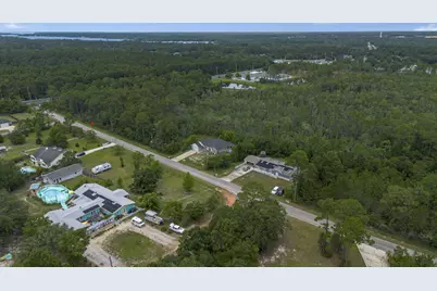 8574 Bay River Road, Navarre, FL 32566 - Photo 10