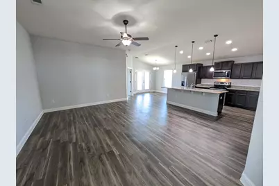 2401 Spur Lane, Gulf Breeze, FL 32563 - Photo 2