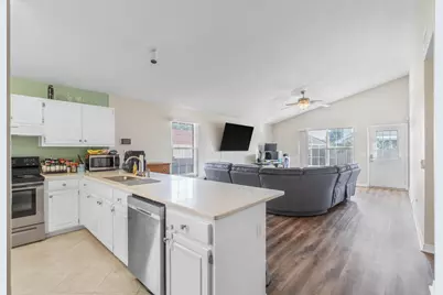 767 Pearl Sand Drive, Mary Esther, FL 32569 - Photo 4