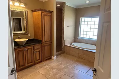 7392 Old Magnolia Court, Navarre, FL 32566 - Photo 18