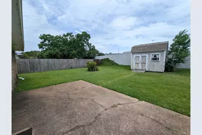 9516 Brentwood Boulevard, Navarre, FL 32566 - Photo 20
