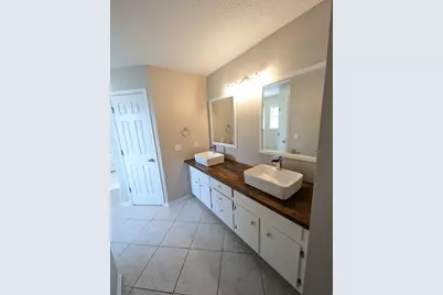 9516 Brentwood Boulevard, Navarre, FL 32566 - Photo 12