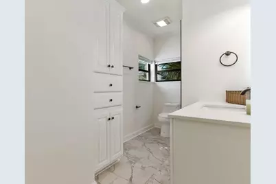 1301 W Lee Street, Pensacola, FL 32501 - Photo 80