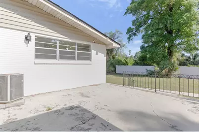 1301 W Lee Street, Pensacola, FL 32501 - Photo 40
