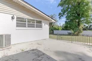 1301 W Lee St, Pensacola, FL 32501 - Photo 40