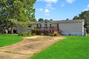 8560 El Paseo St, Navarre, FL 32566 - Photo 2