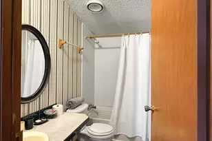 8560 El Paseo St, Navarre, FL 32566 - Photo 18