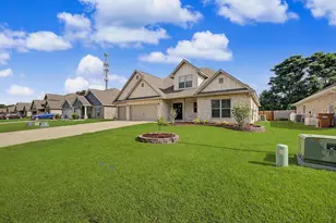 6193 Cherry Hill Cir, Pace, FL 32571 - Photo 2
