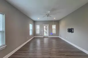2331 Hadleigh Hills Ct, Navarre, FL 32566 - Photo 12