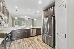 949 Kenzie Ln, Fort Walton Beach, FL 32547 - Photo 8