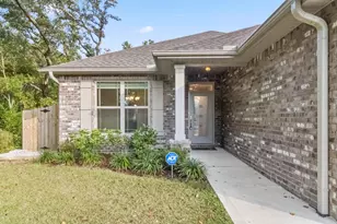 949 Kenzie Ln, Fort Walton Beach, FL 32547 - Photo 2