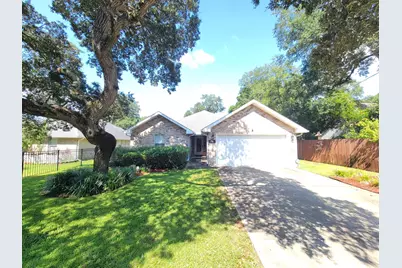 712 Hazel Drive, Fort Walton Beach, FL 32547 - Photo 1