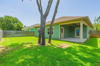 8528 Carlos Street, Navarre, FL 32566 - Photo 20