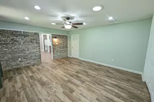 8717 Sand Pine Dr, Navarre, FL 32566 - Photo 18