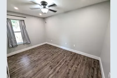 8717 Sand Pine Drive, Navarre, FL 32566 - Photo 22