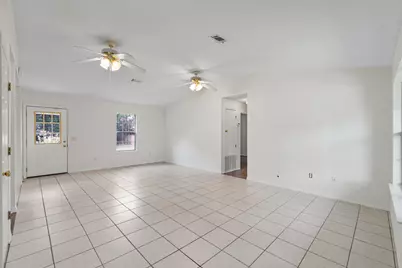 8197 Verdura Street, Navarre, FL 32566 - Photo 6