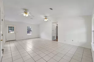 8197 Verdura St, Navarre, FL 32566 - Photo 6