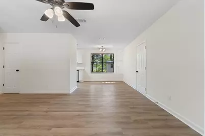 5429 Camille Gardens Circle, Milton, FL 32570 - Photo 16