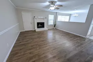 1625 N Campbell Dr, Fort Walton Beach, FL 32547 - Photo 2