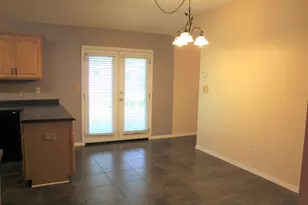 3665 Burton Cir, Navarre, FL 32566 - Photo 4