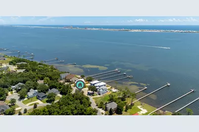 1717 Magnoila Drive, Navarre, FL 32566 - Photo 4