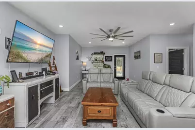 2096 Constitution Drive, Navarre, FL 32566 - Photo 4