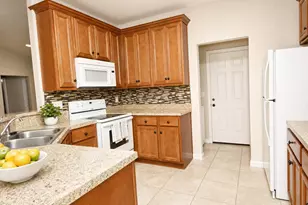 1684 Sycamore Ave, Niceville, FL 32578 - Photo 12