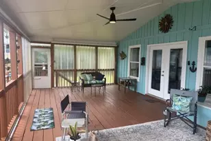 5481 Soundside Dr, Gulf Breeze, FL 32563 - Photo 8