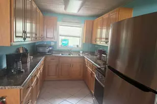 5481 Soundside Dr, Gulf Breeze, FL 32563 - Photo 10