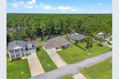 6732 Kempton Street, Navarre, FL 32566 - Photo 4